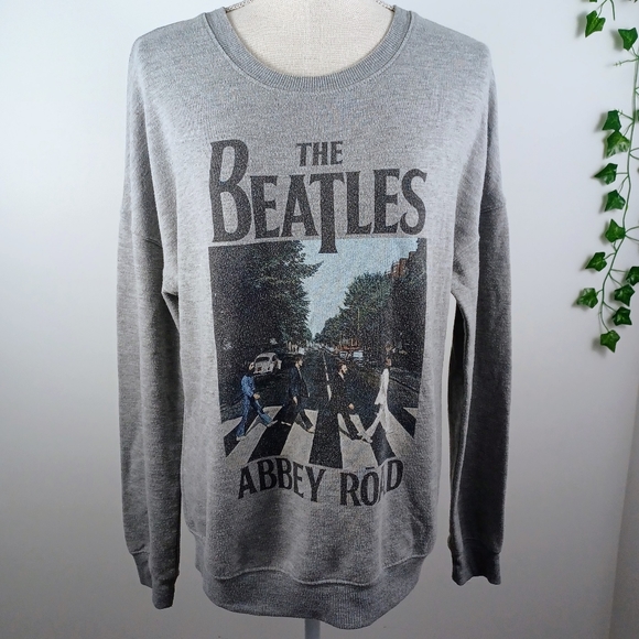 Beatles Abby Road Distressed Style Sweatshirt Medium Gray -Graphic Print - Picture 13 of 13